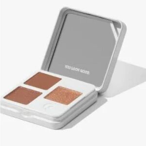 Glossier Trio Eyeshadow Palette with Mirror in Mesa